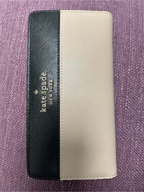 Kate Spade Two-Tone Black & Cream Saffiano Wallet